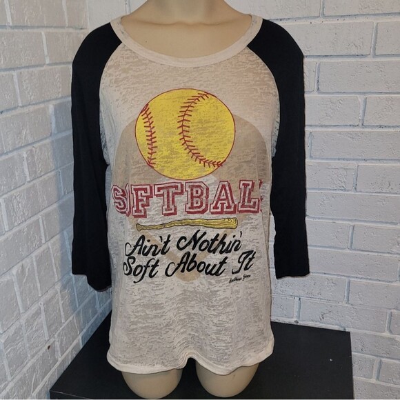 Southern Grace Tops - Southern Grace Softball Tee Size M